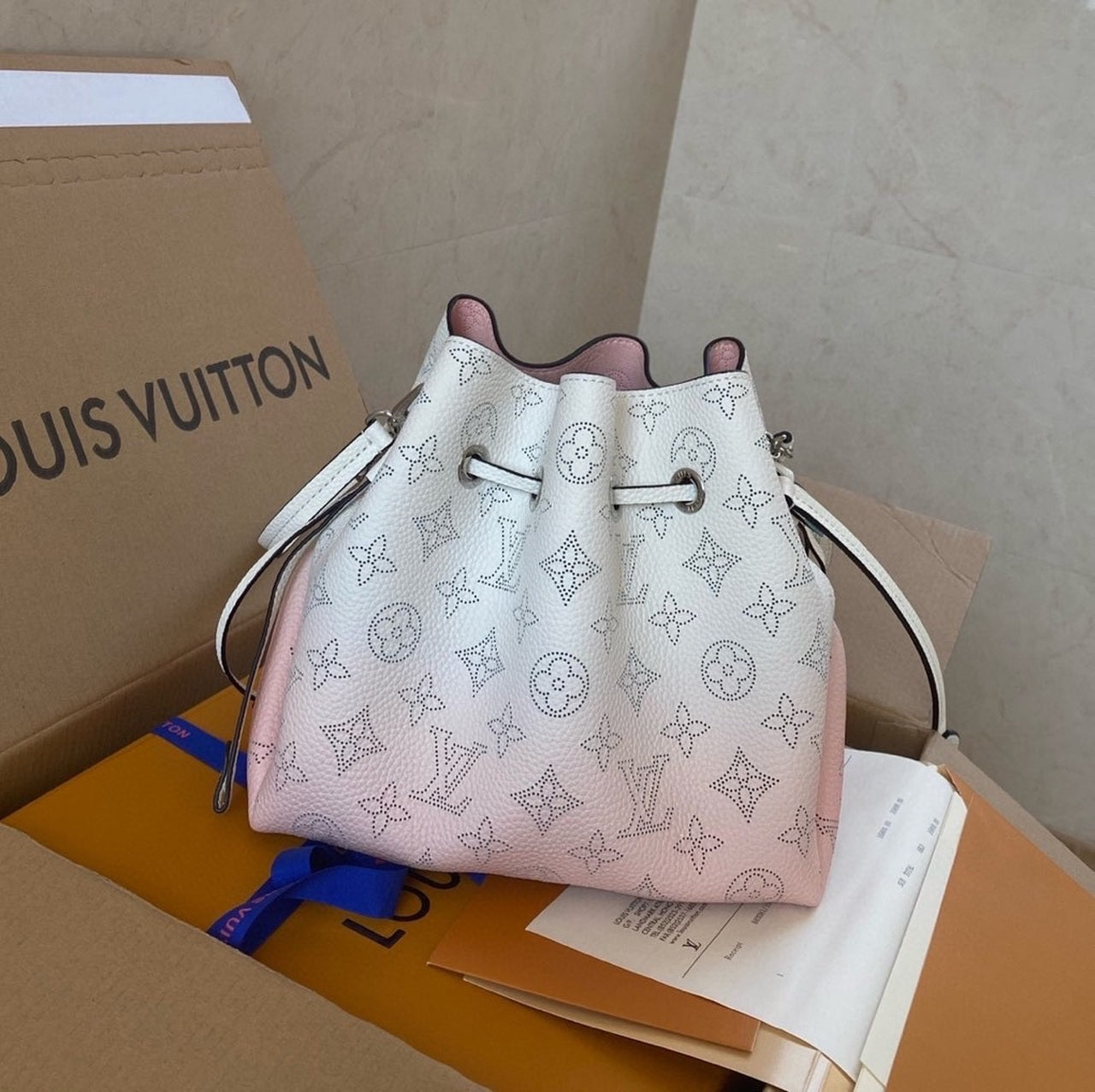 Louis Vuitton Bella Bucket Bag Pink For Women,  Shoulder And Crossbody Bags 7.5in/19cm Louis Vuitton M57855