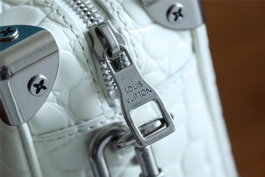 Louis Vuitton Mini Soft Trunk CrocoGLAMIlian White For Men, Bags, Shoulder And Crossbody Bags 7.2in/18.5cm Louis Vuitton N98495