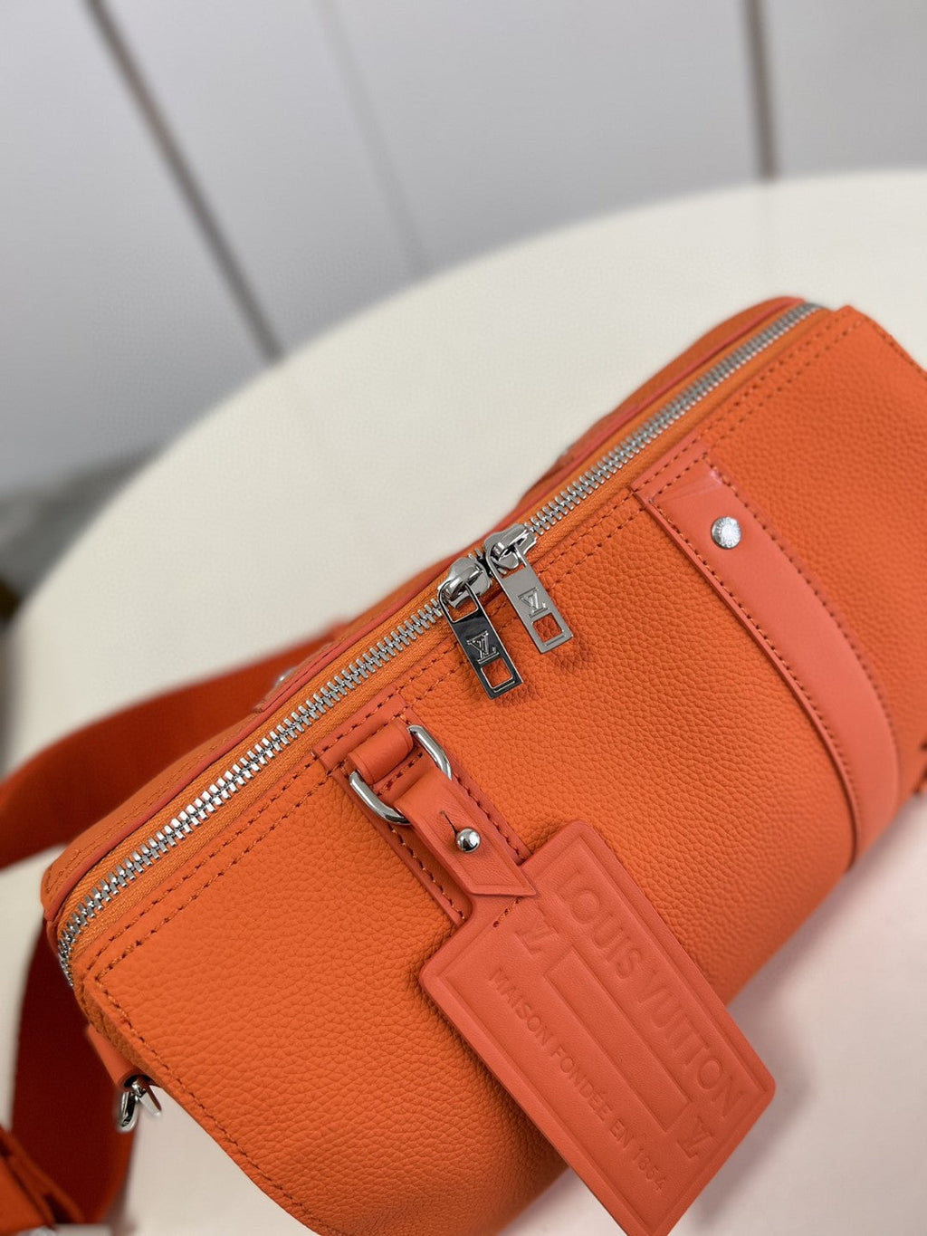 Louis Vuitton City Keepall Aerogram Orange For Men, Bags, Shoulder And Crossbody Bags 10.6in/27cm Louis Vuitton