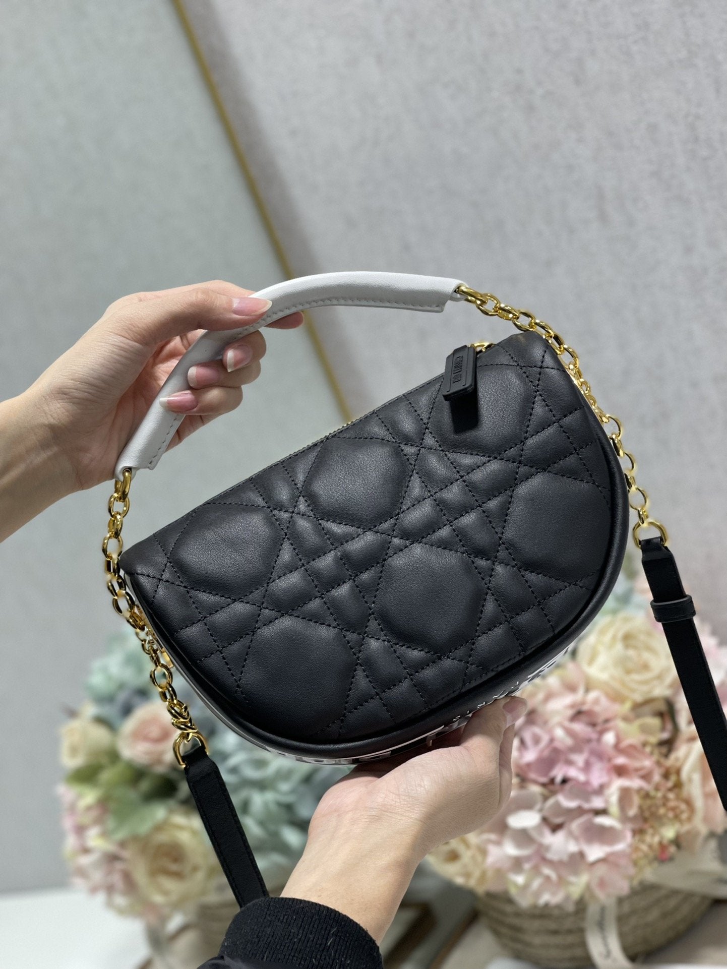 Dior Small Vibe Hobo Bag Black Cannage, Black Handbags, Crossbody Bags, 20cm CD M7200ONOA_M911