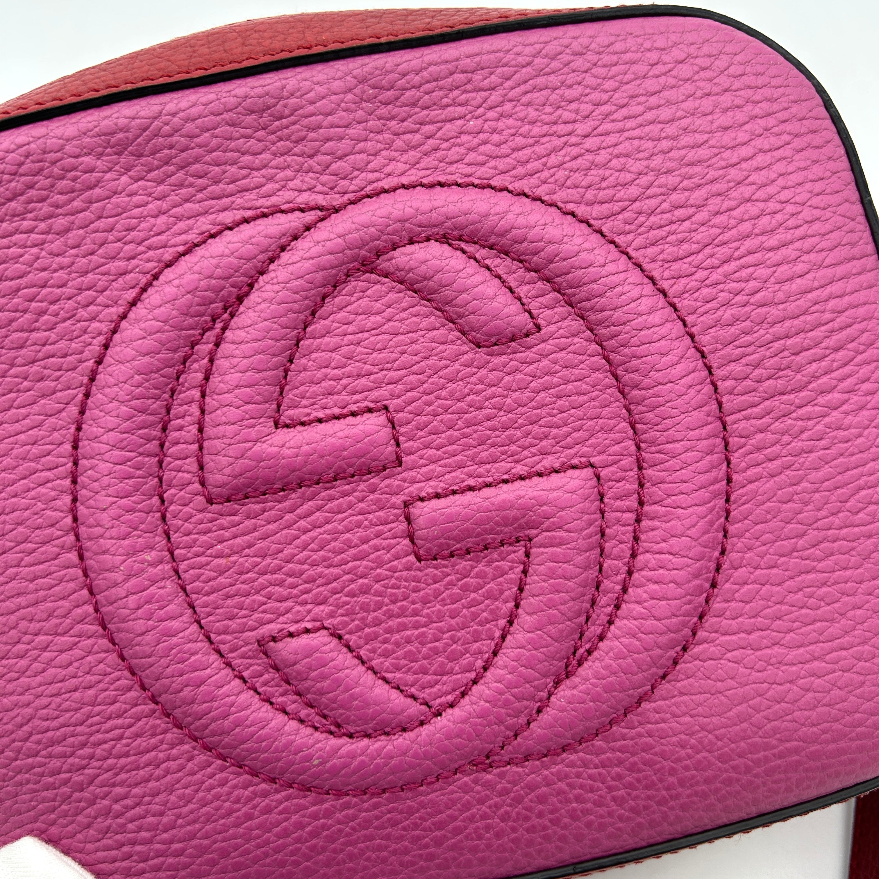 Gucci Soho Small Shoulder Bag in pink and red leather LA12338