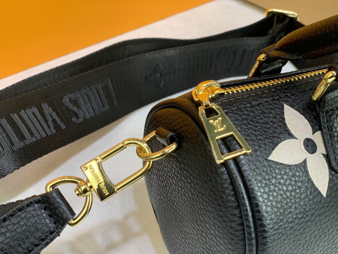 Louis Vuitton Papillon Monogram Empreinte Black/Beige For Women,  Shoulder And Crossbody Bags 7.9in/20cm Louis Vuitton M45980