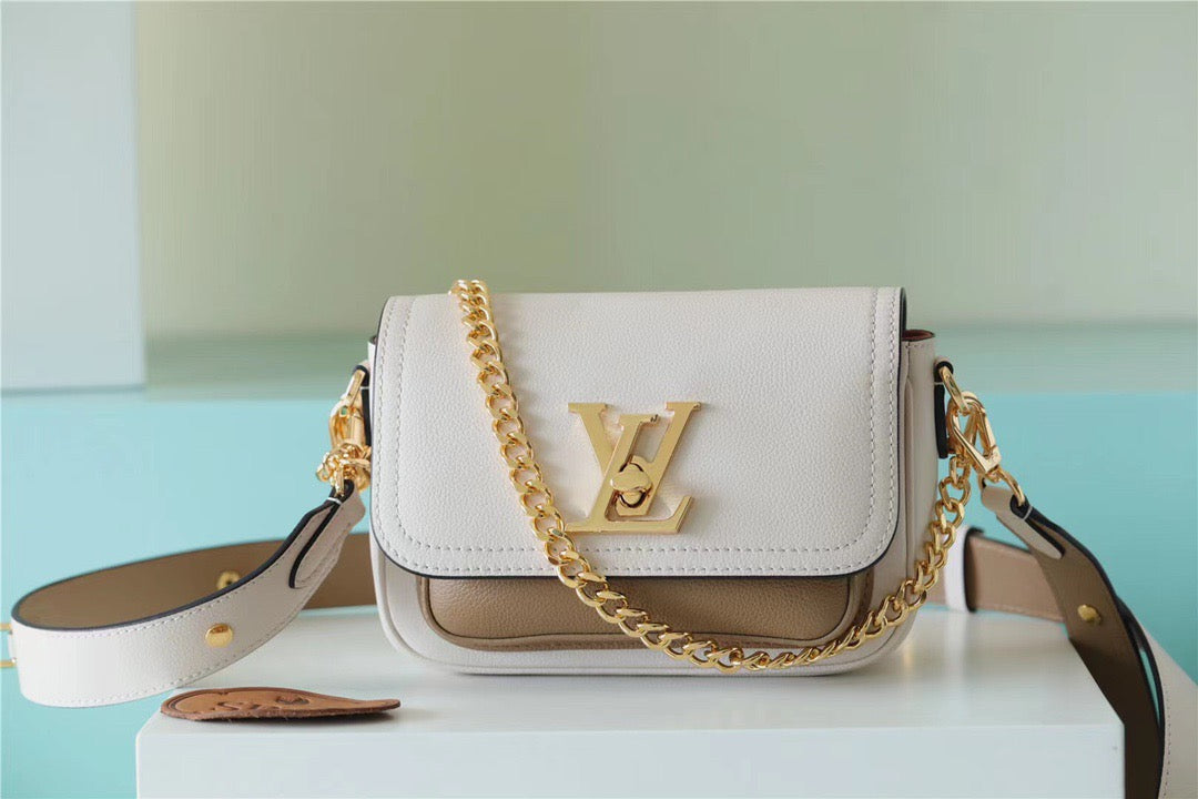 Louis Vuitton Lockme Tender White For Women, WomenÃƒÂ¢Ã¢â€šÂ¬Ã¢â€žÂ¢s Handbags, Shoulder And Crossbody Bags 7.5in/19cm Louis Vuitton