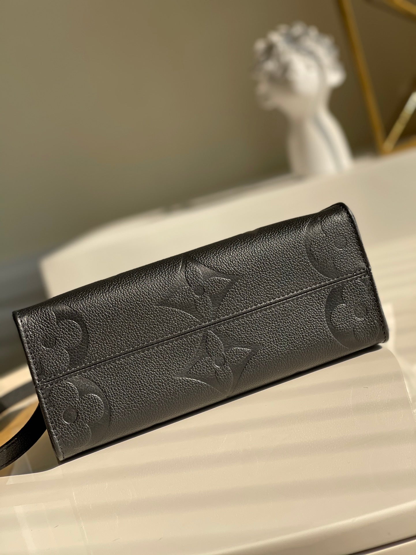 Louis Vuitton OnTheGo PM Tote Bag Monogram Empreinte Black For Women, WomenÃƒÂ¢Ã¢â€šÂ¬Ã¢â€žÂ¢s Handbags, Shoulder And Crossbody Bags 9.8in/25cm Louis Vuitton M45653