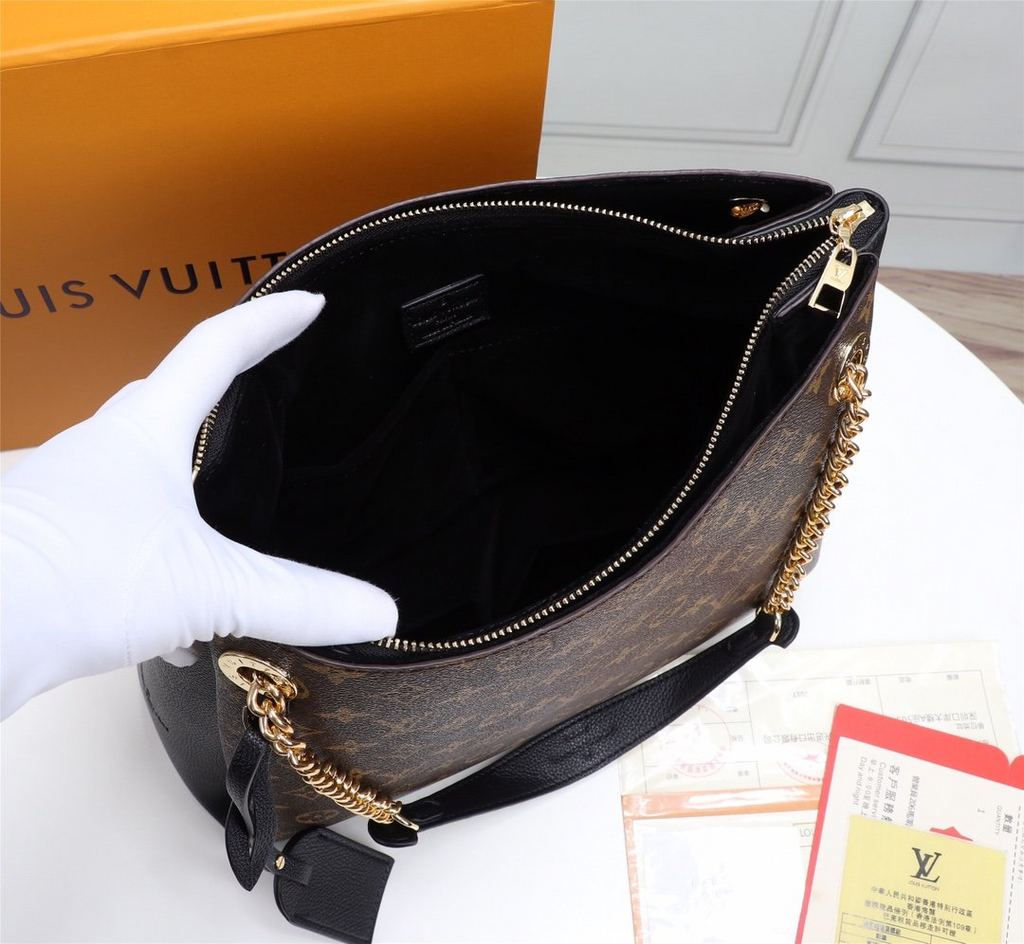 Elite Carryalls