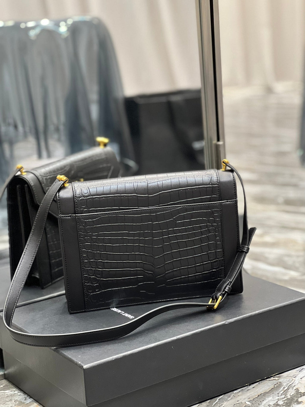 Top Quality Gaby Satchel Bag In Black With Gold Toned Hardware For Women 10.2in/26cm YSl 695724DZEUW1000