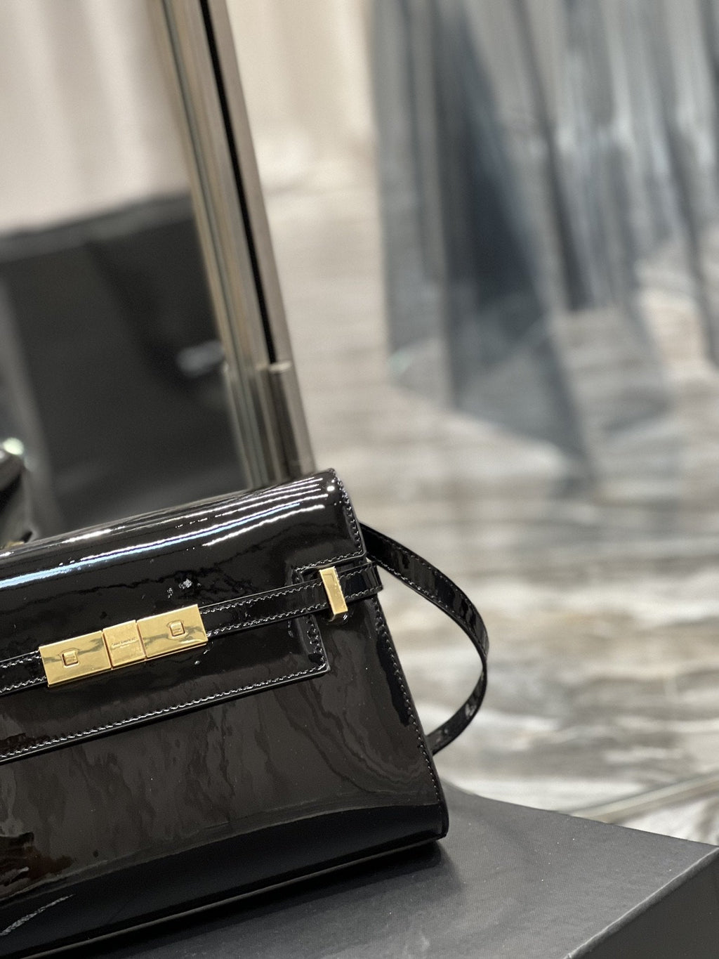 YSSL Manhattan Small Shoulder Bag Black For Women 9in/24cm YSL 675626B870J1000