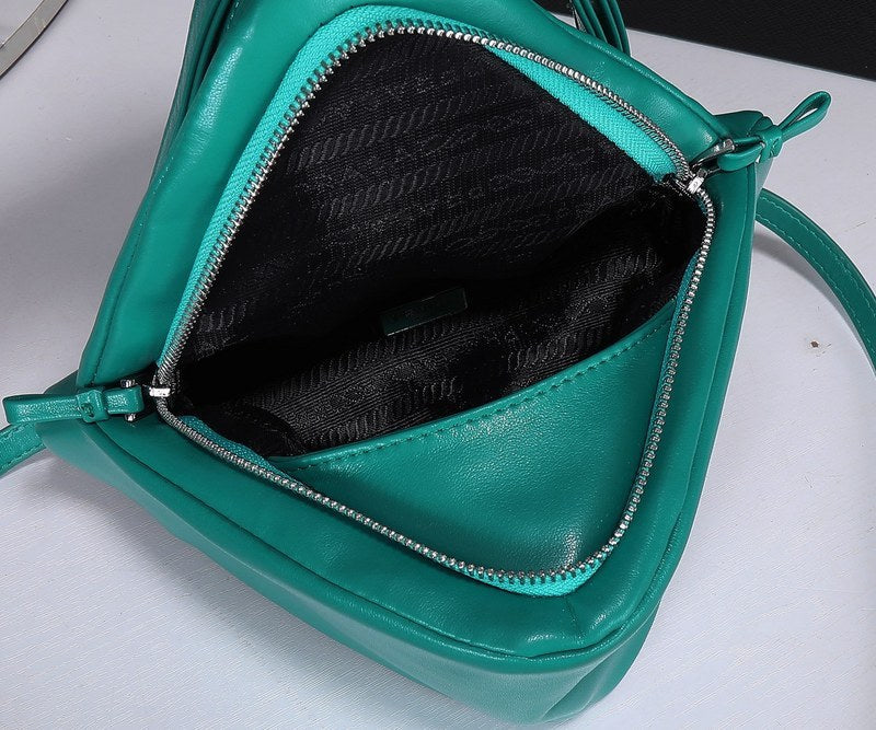 Barnes-Bags - Prada Bags - 793