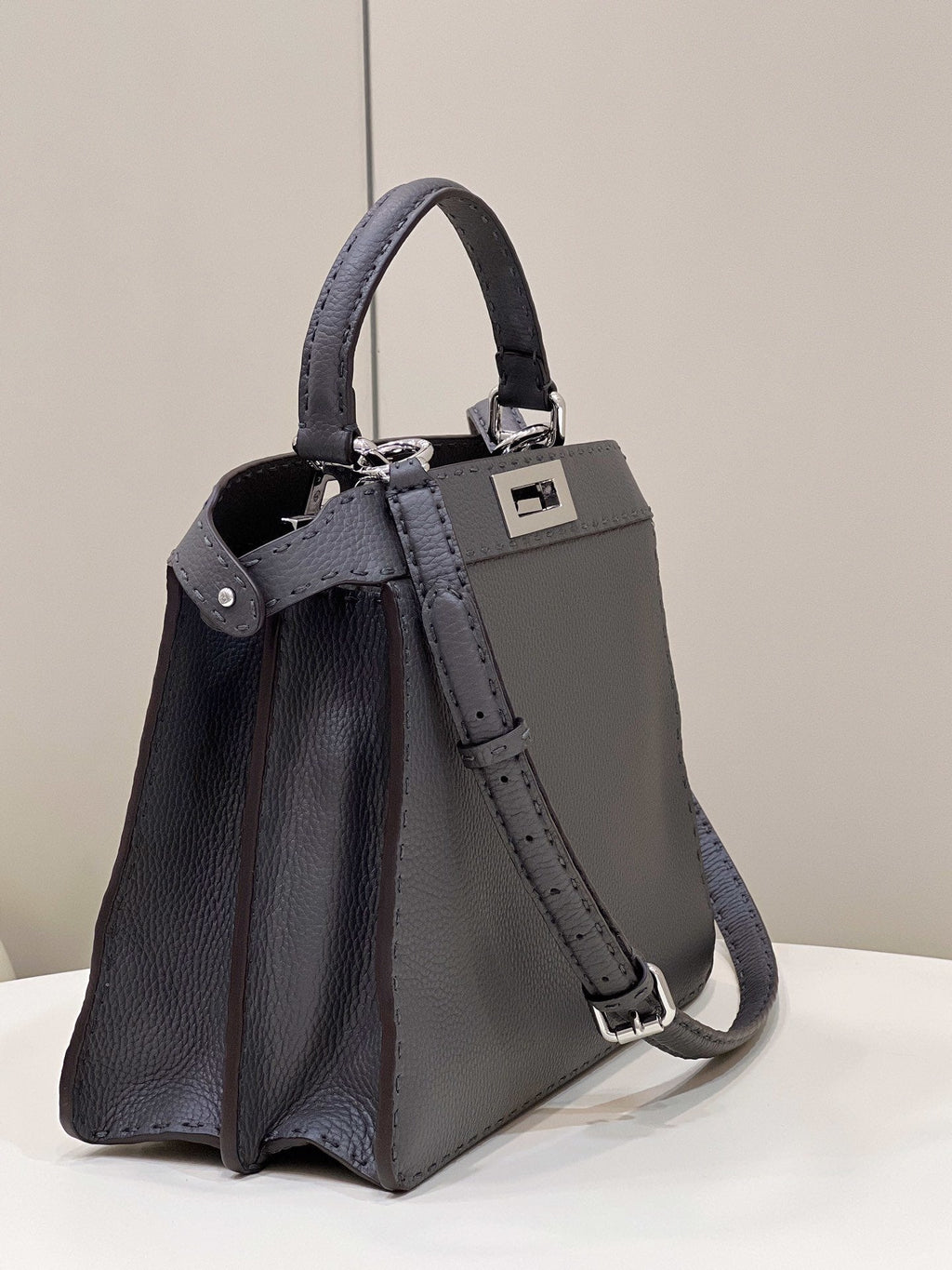 FI ISeeU MeGLAMIum Black For Women, Handbags, Shoulder Bag 13.1in/33.5cm FF