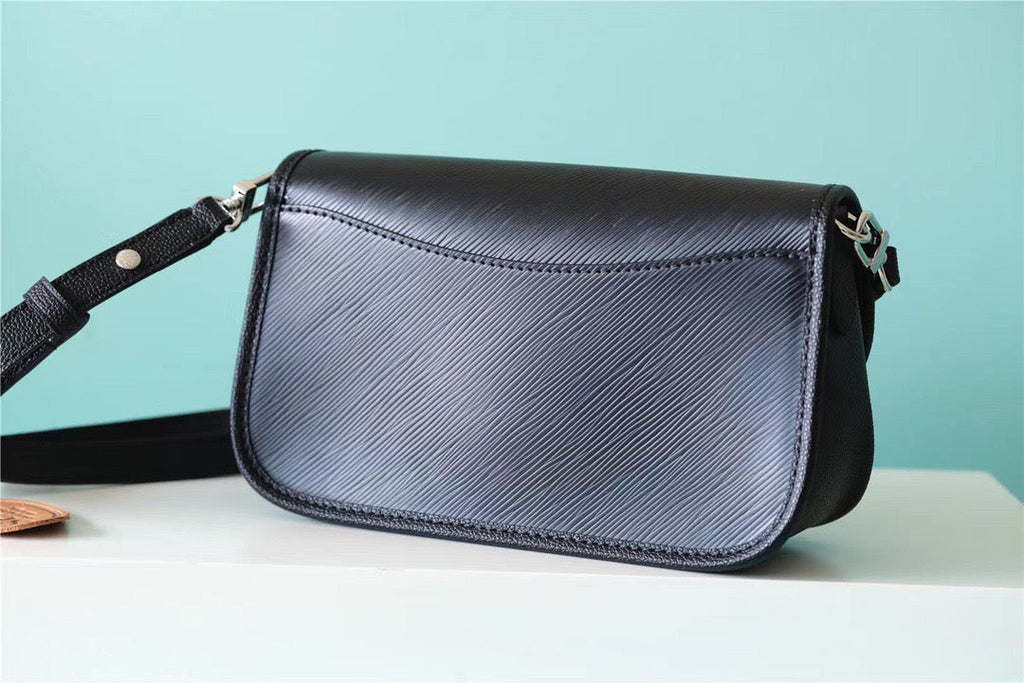 Louis Vuitton Buci Epi Black For Women,  Shoulder And Crossbody Bags 24.5cm/9.6in Louis Vuitton M59386