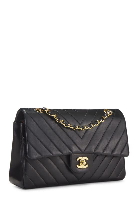 CHANEL,  Black Chevron Lambskin Classic Double Flap Medium, Black