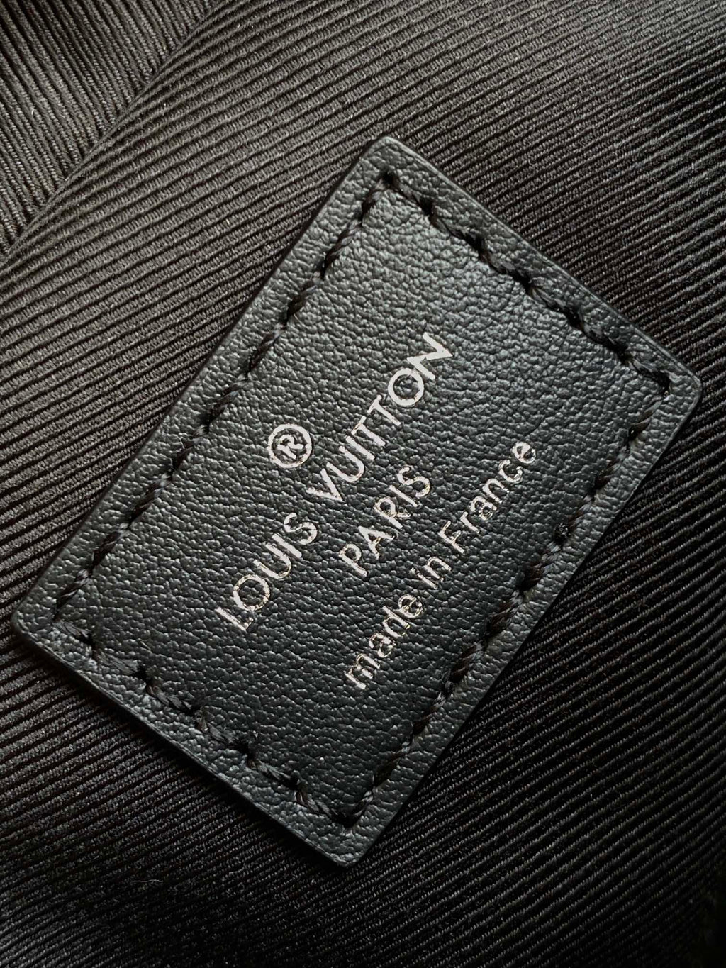 Louis Vuitton Trio Messenger Damier Graphite Plaster For Men, Bags, Shoulder And Crossbody Bags 9.8in/25cm Louis Vuitton