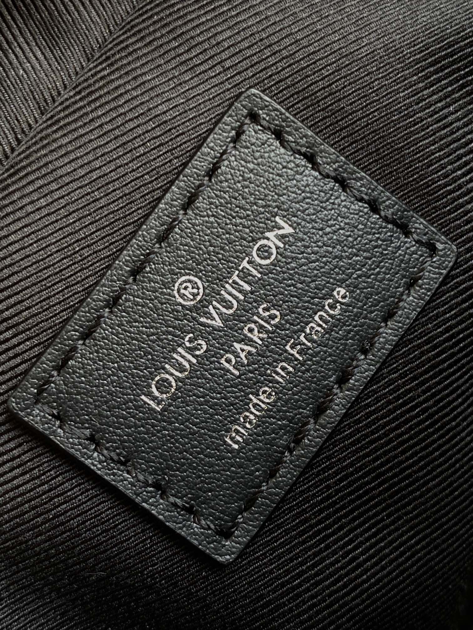 Louis Vuitton Trio Messenger Damier Graphite Plaster For Men, Bags, Shoulder And Crossbody Bags 9.8in/25cm Louis Vuitton