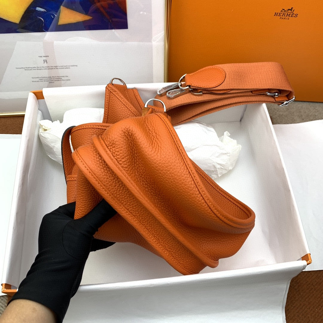 Evelyne III 29 Bag Orange With SiLouis Vuittoner-Toned Hardware For Women, Shoulder And Crossbody Bags 11.4in/29cm H056277CC9J