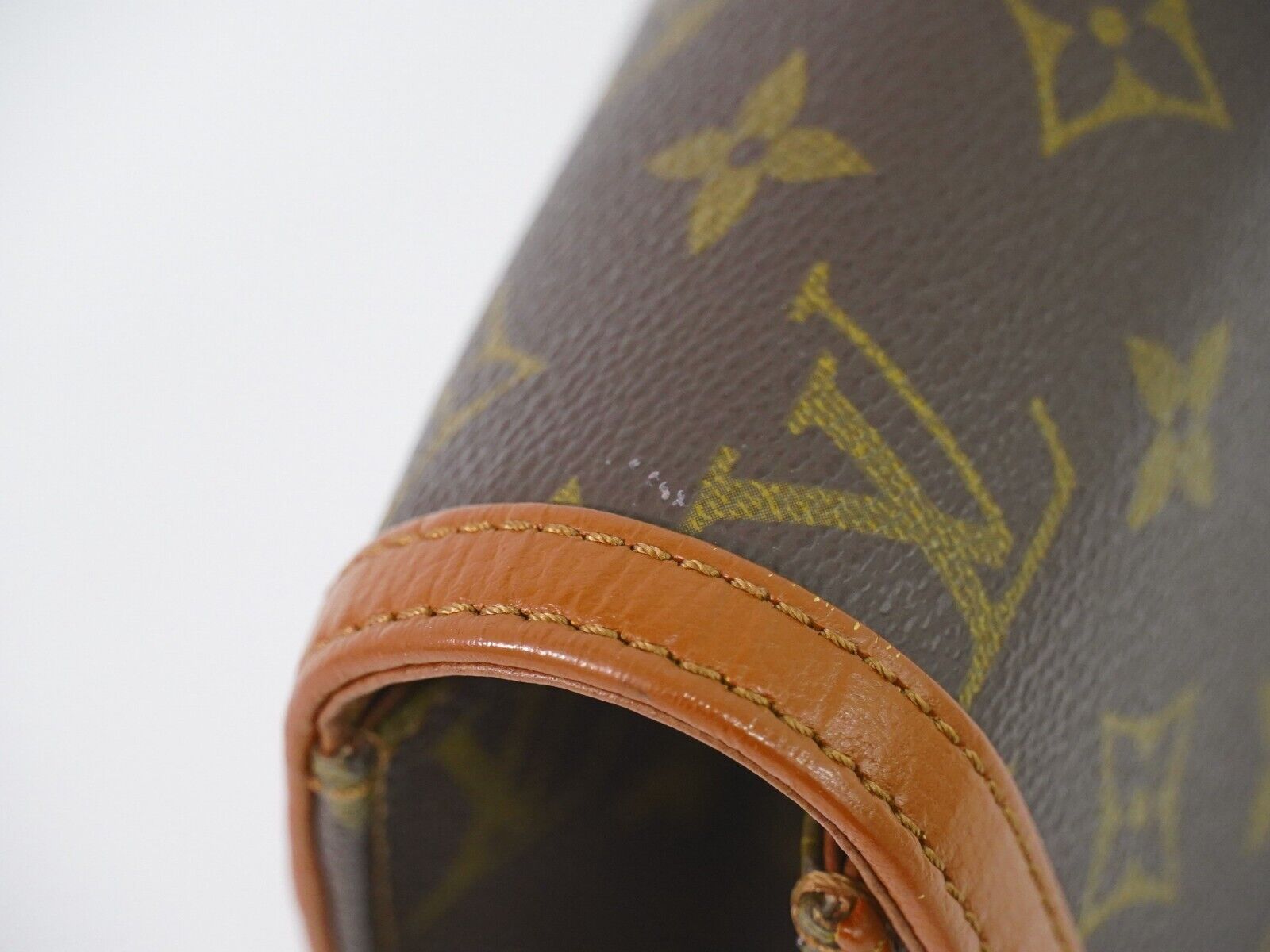 Louis Vuitton Pochette Dame  Canvas Clutch Bag