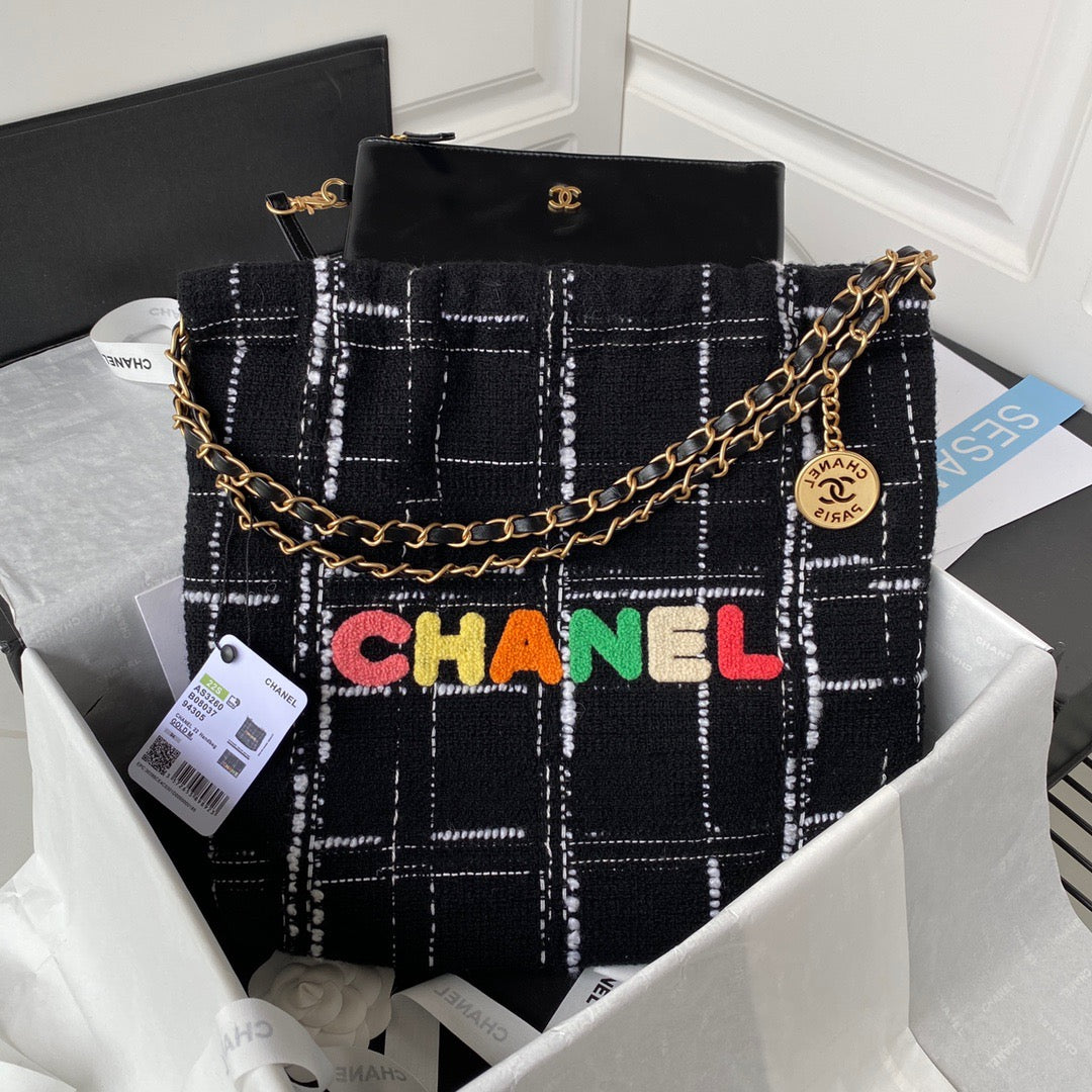 Chanel 22 Handbag Gold Hardware Black For Women, Women’s Handbags, Shoulder Bags 14.2in/36cm AS3262