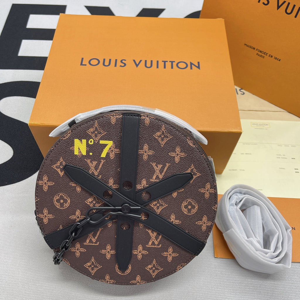 Louis Vuitton Wheel Box Monogram Canvas For Women, WomenÃƒÂ¢Ã¢â€šÂ¬Ã¢â€žÂ¢s Handbags, Shoulder Bags And Crossbody Bags 9.1in/23cm Louis Vuitton M59706Ãƒâ€šÃ‚Â 