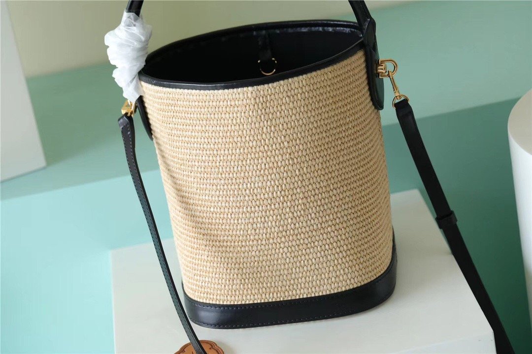 Louis Vuitton Petit Bucket Rafa Black For Women, WomenÃƒÂ¢Ã¢â€šÂ¬Ã¢â€žÂ¢s Bags, Shoulder And Crossbody Bags 9.4in/24cm Louis Vuitton M59961