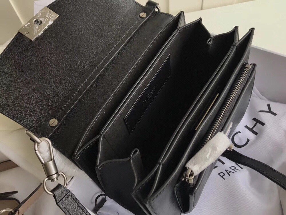 gv GV3 Bag Black For Women, Handbags, Shoulder Bags 11.4in/29cm GVC