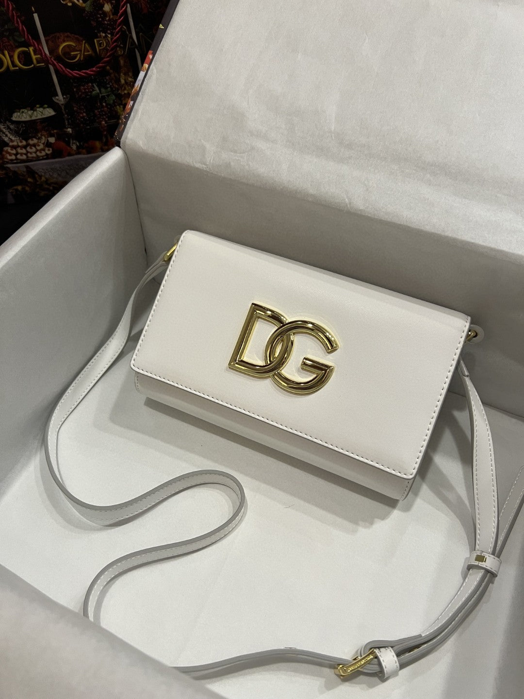 DG 3.5 Clutch White For Women 8.3in/21cm DG Burberry7082AW57680002