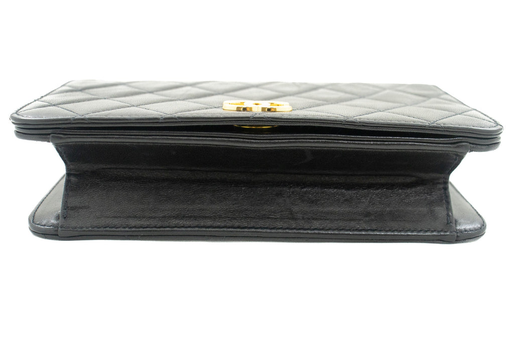 CHANEL Full Flap Chain Shoulder Bag Clutch Black Quilted Lambskin k09