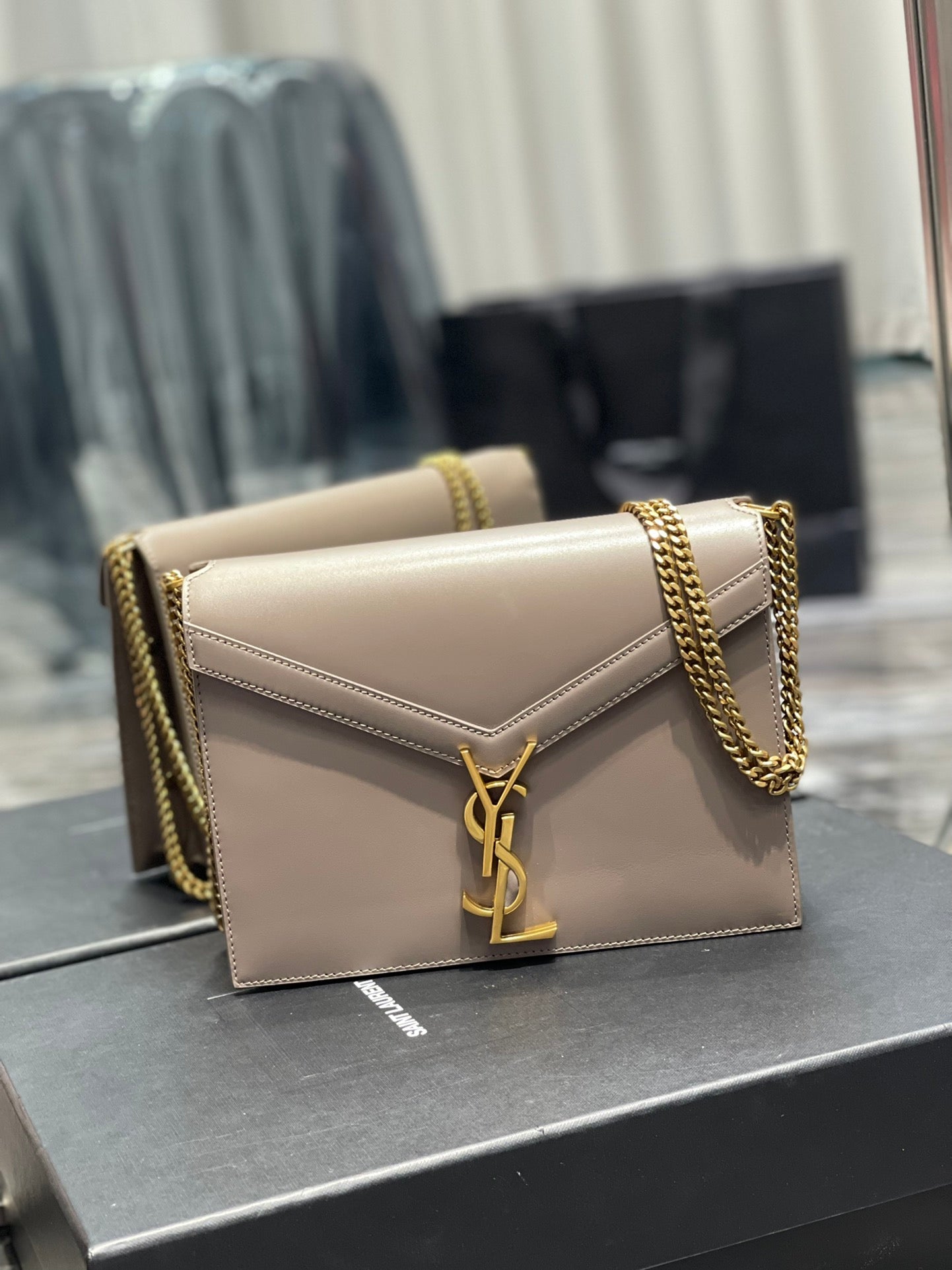 YSSL Cassandra Medium Chain Bag In Grain De Poudre Embossed For Women 8in/22cm YSL