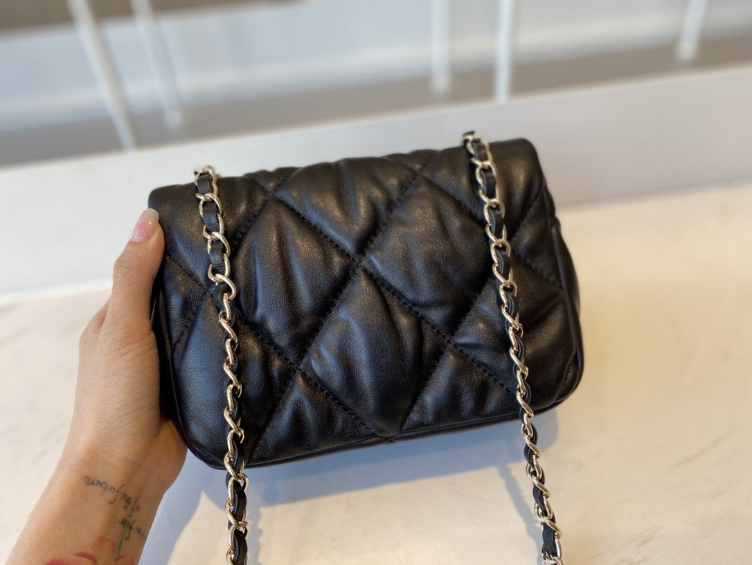 ChanelSmall GlamIap Bag Gold Hardware Black For Women Handbags, Shoulder Bags 7.5in/19cm AS2232