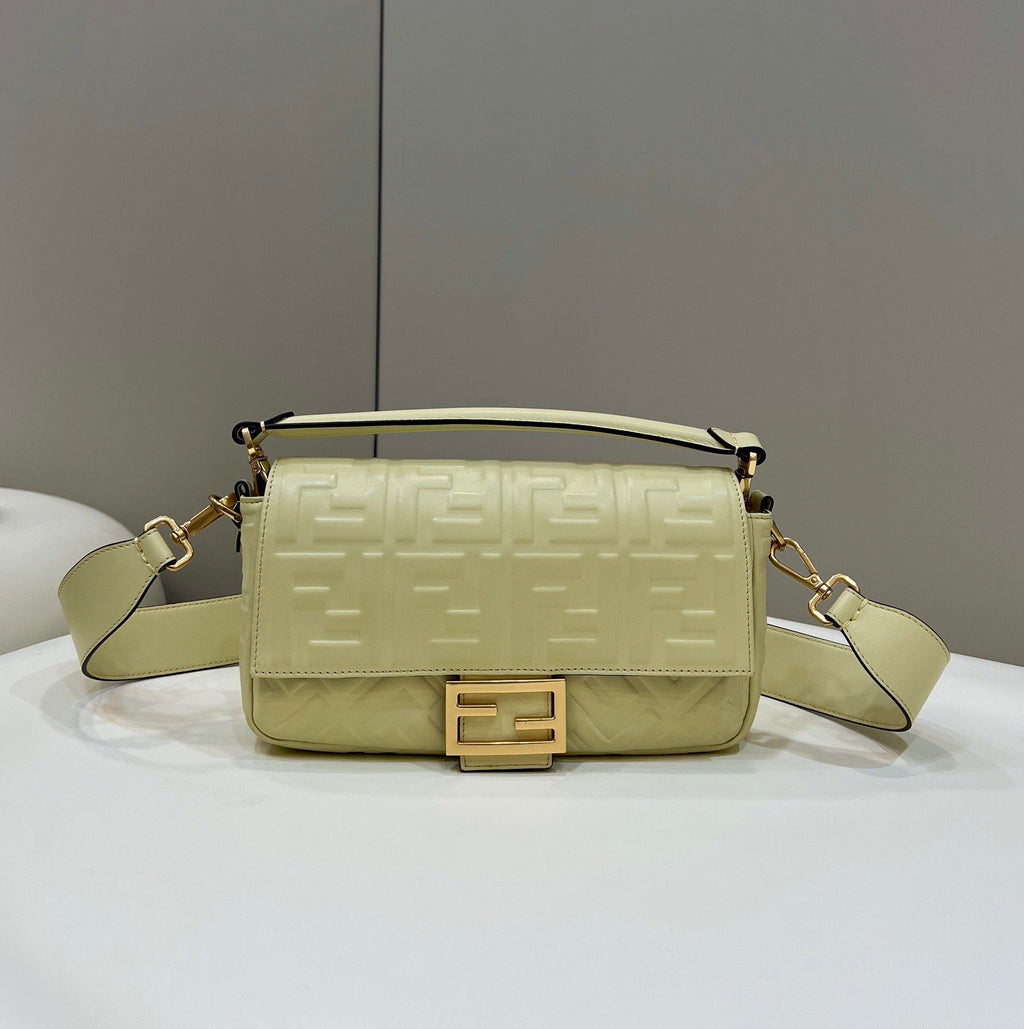 Baguette Khaki For Women, WomenÃ¢â‚¬â„¢s Handbags, Shoulder And Crossbody Bags 10.6in/27cm FF 8BR600