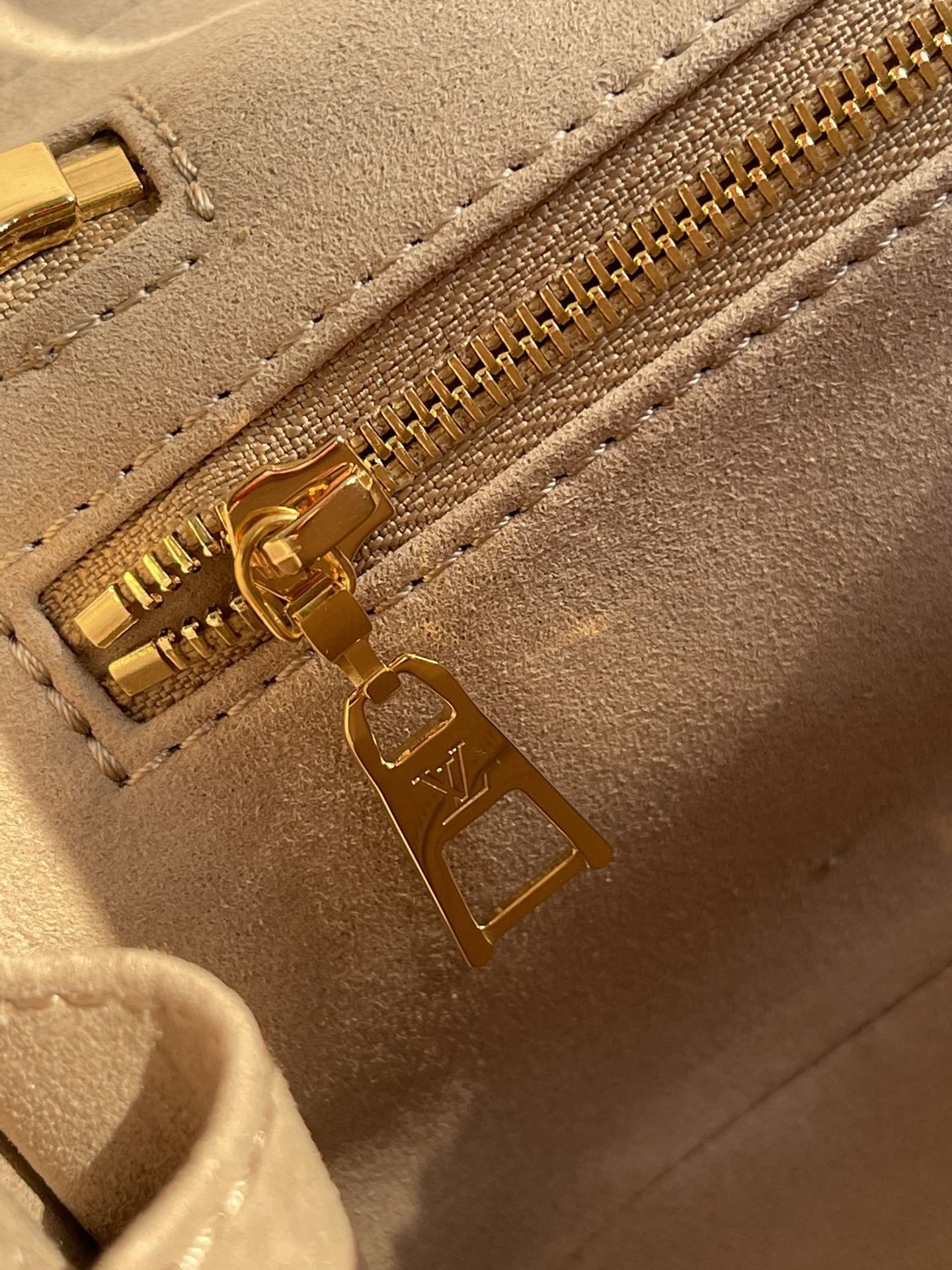 Louis Vuitton Vanity PM Handbag Monogram Empreinte Tourterelle Beige For Women, Women’s Handbags, Shoulder And Crossbody Bags 7.5in/19cm Louis Vuitton M45608