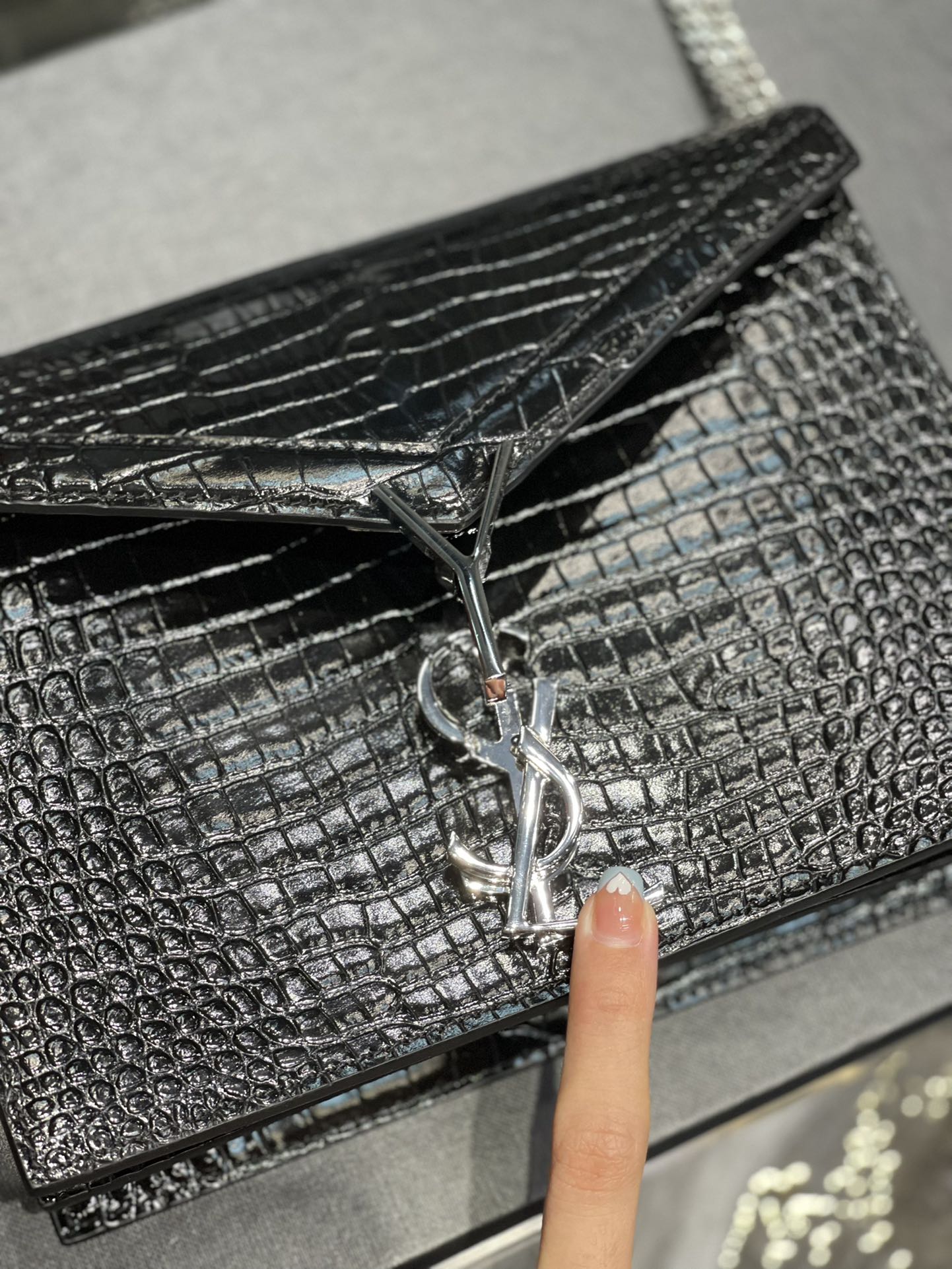 YSSL Cassandra Medium Chain Bag Black For Women 8in/22cm YSL
