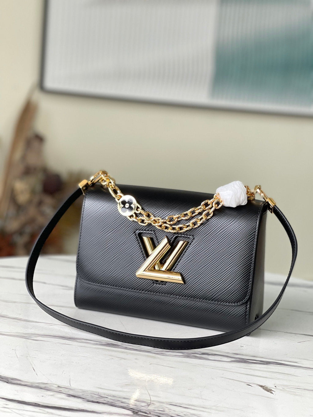 Louis Vuitton Twist MM Monogram GlamIower Black For Women,  Shoulder And Crossbody Bags 9.1in/23cm Louis Vuitton M59402