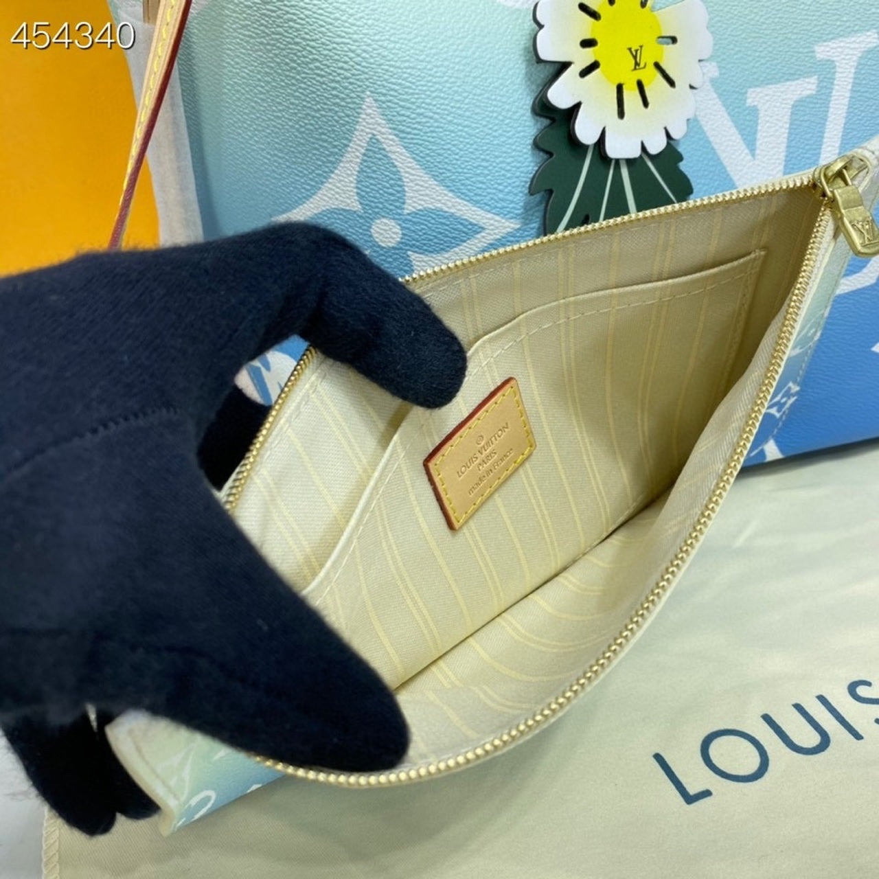Louis Vuitton Neverfull MM Tote Bag Monogram Giant Canvas Blue For Women,  Shoulder Bags 12.2in/31cm Louis Vuitton M45678