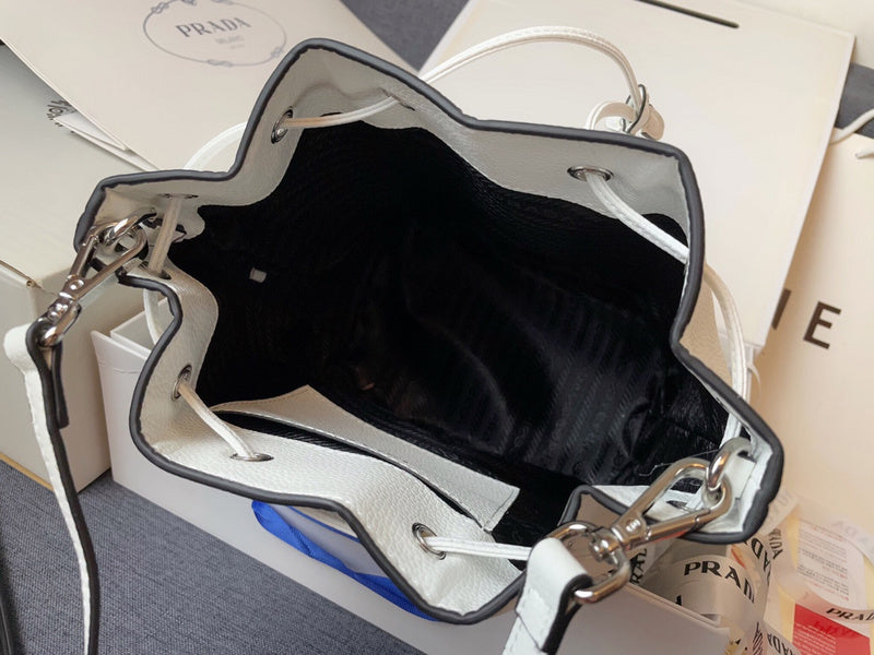 Barnes-Bags - Prada Bags - 991