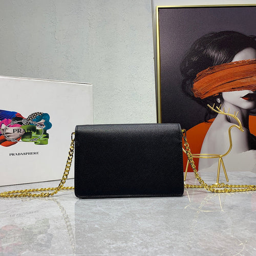 Barnes-Bags - Prada Bags - 917