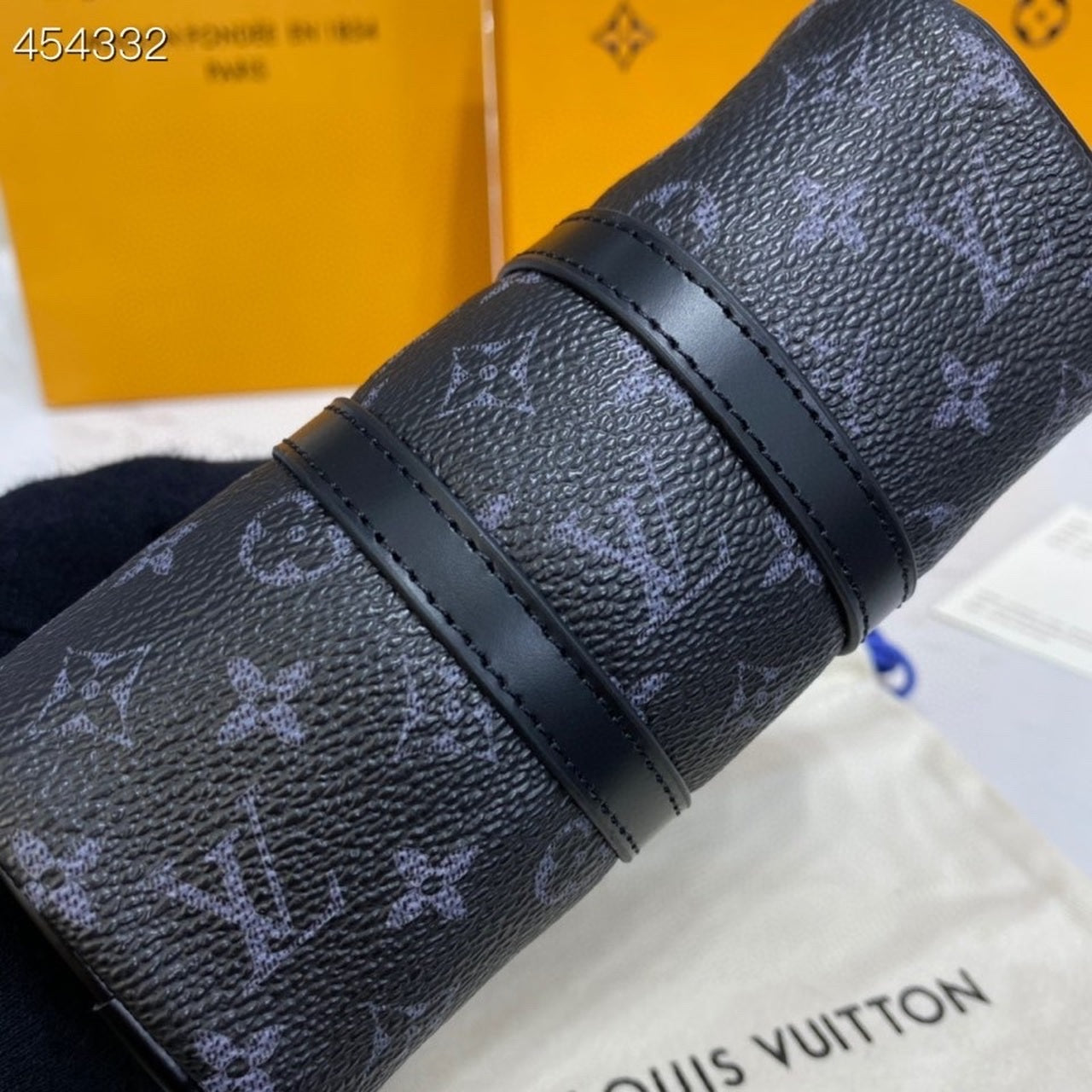 Louis Vuitton Keepall XS Monogram Eclipse Canvas For Men, Bags, Shoulder And Crossbody Bags 8.3in/21cm Louis Vuitton M45947