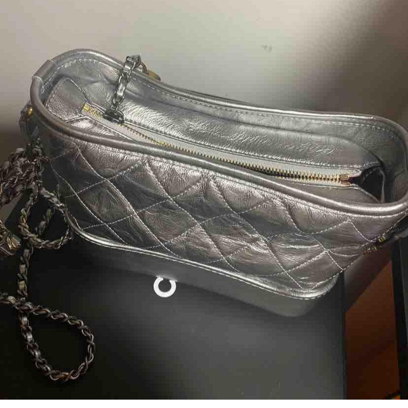Chanel Gabrielle Shoulder Bag, SiLouis Vuittoner Quilted Leather, MeDiorum