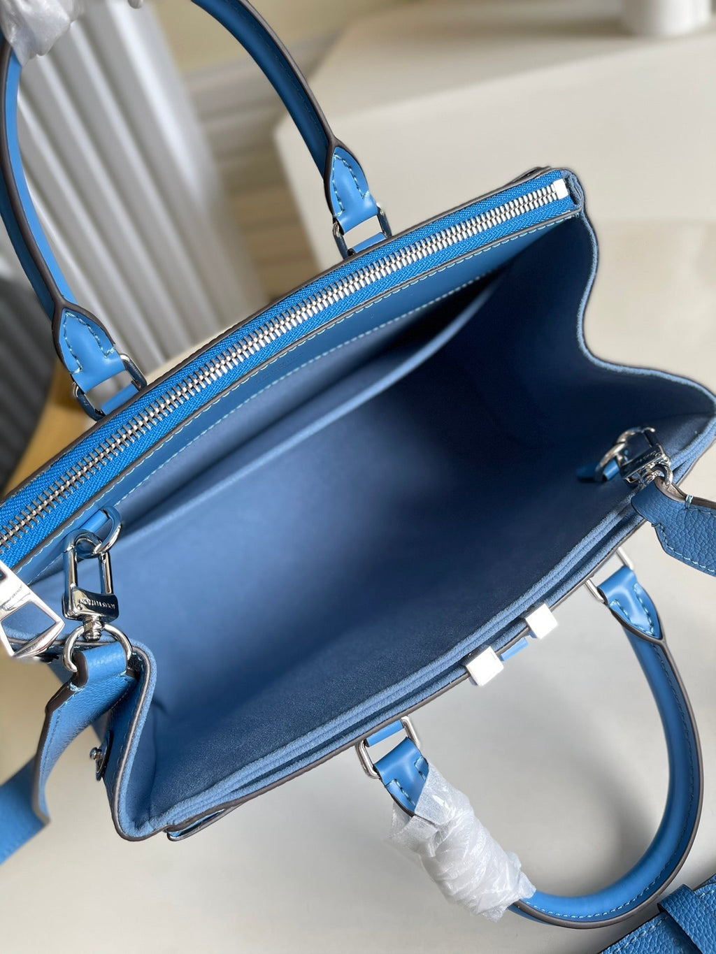 Louis Vuitton Grenelle Tote PM Epi Blue For Women, WomenÃƒÂ¢Ã¢â€šÂ¬Ã¢â€žÂ¢s Handbags, Shoulder And Crossbody Bags 10.6in/27cm Louis Vuitton