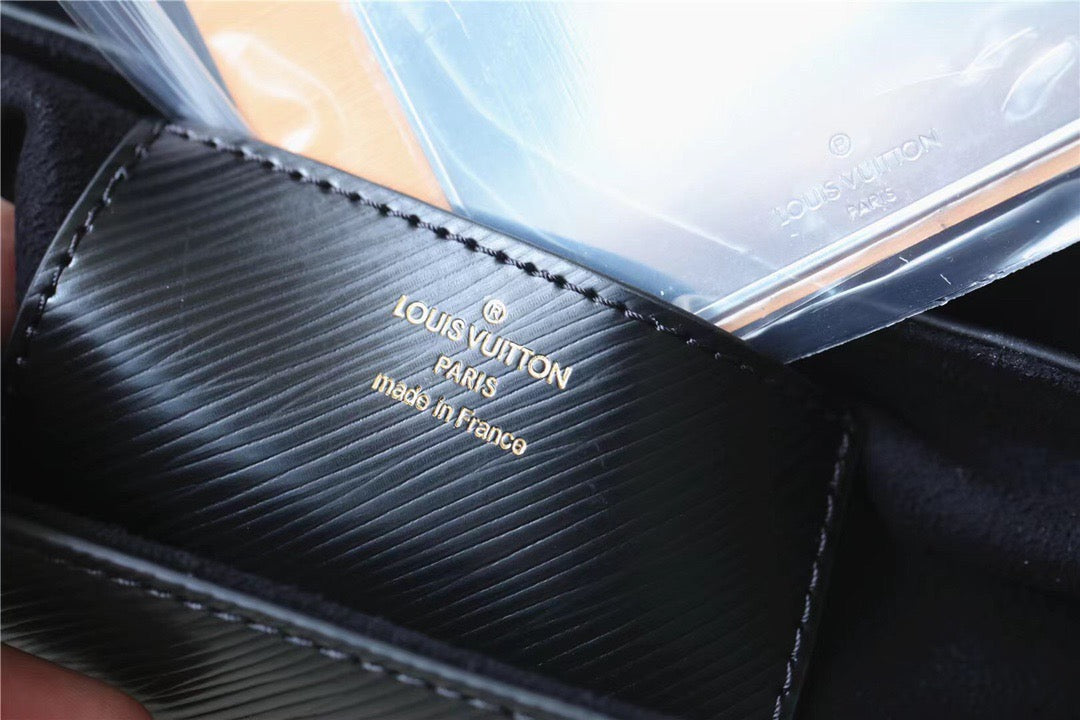 Louis Vuitton Twist MM Epi Black For Women,  Shoulder And Crossbody Bags 9.1in/23cm Louis Vuitton
