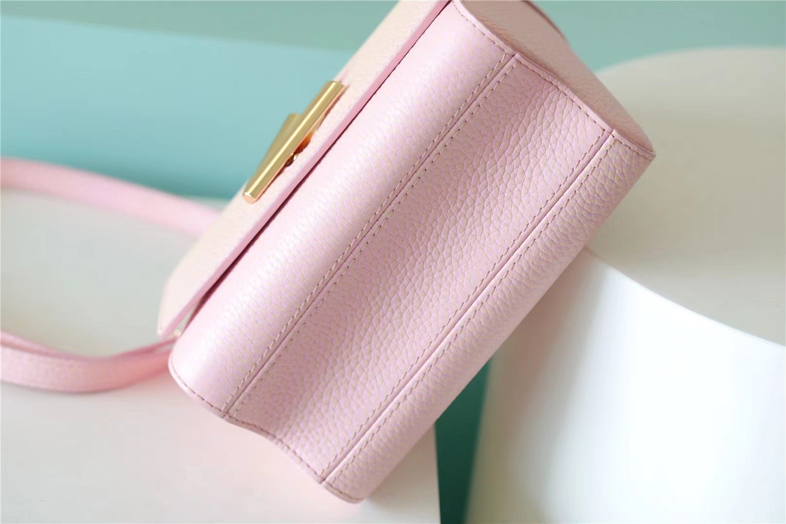 Louis Vuitton Twist PM Grain Pink For Women,  Shoulder And Crossbody Bags 7.5in/19cm Louis Vuitton M20699