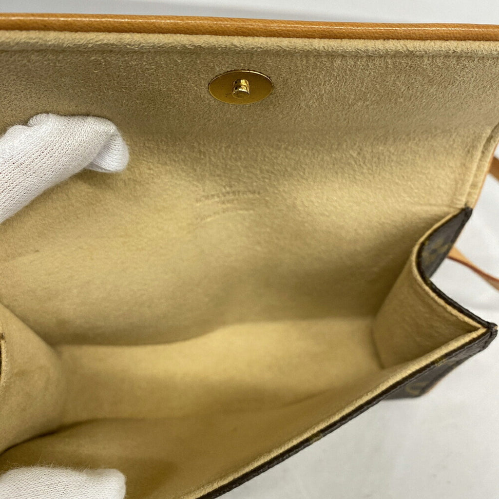 Louis Vuitton Pochette Florentine  Canvas Clutch Bag