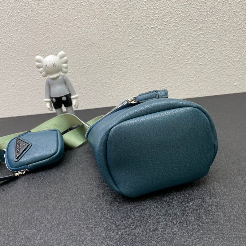 Barnes-Bags - Prada Bags - 963