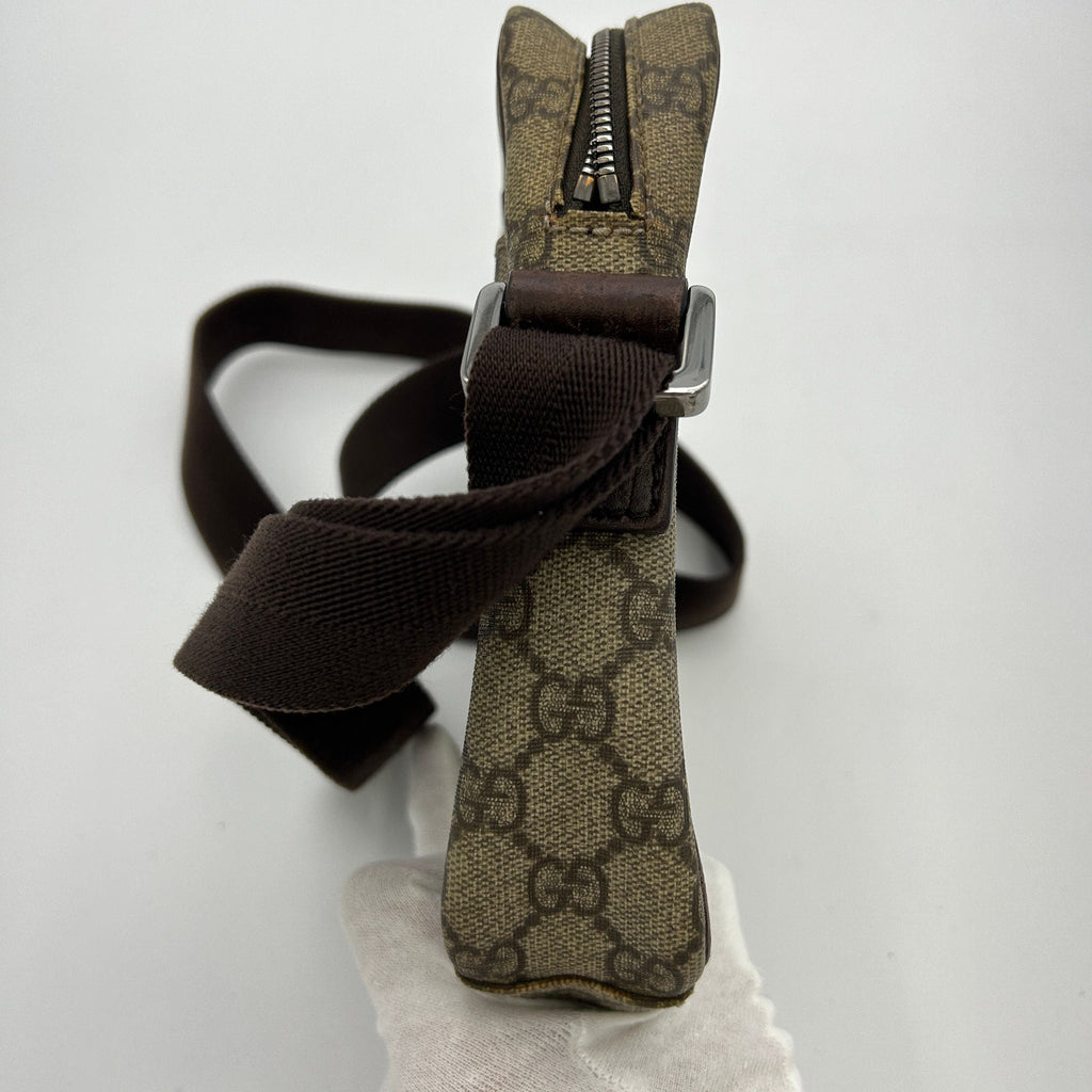 Gucci Gucci Supreme Crossbody Shoulder Bag gu8813ge