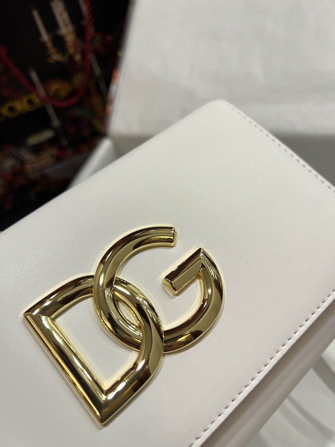 DG 3.5 Clutch White For Women 8.3in/21cm DG Burberry7082AW57680002