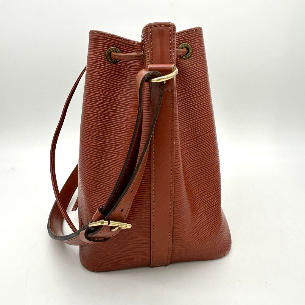 LOUIS VUITTON Epi Petit Noe Shoulder Bag Brown AE823