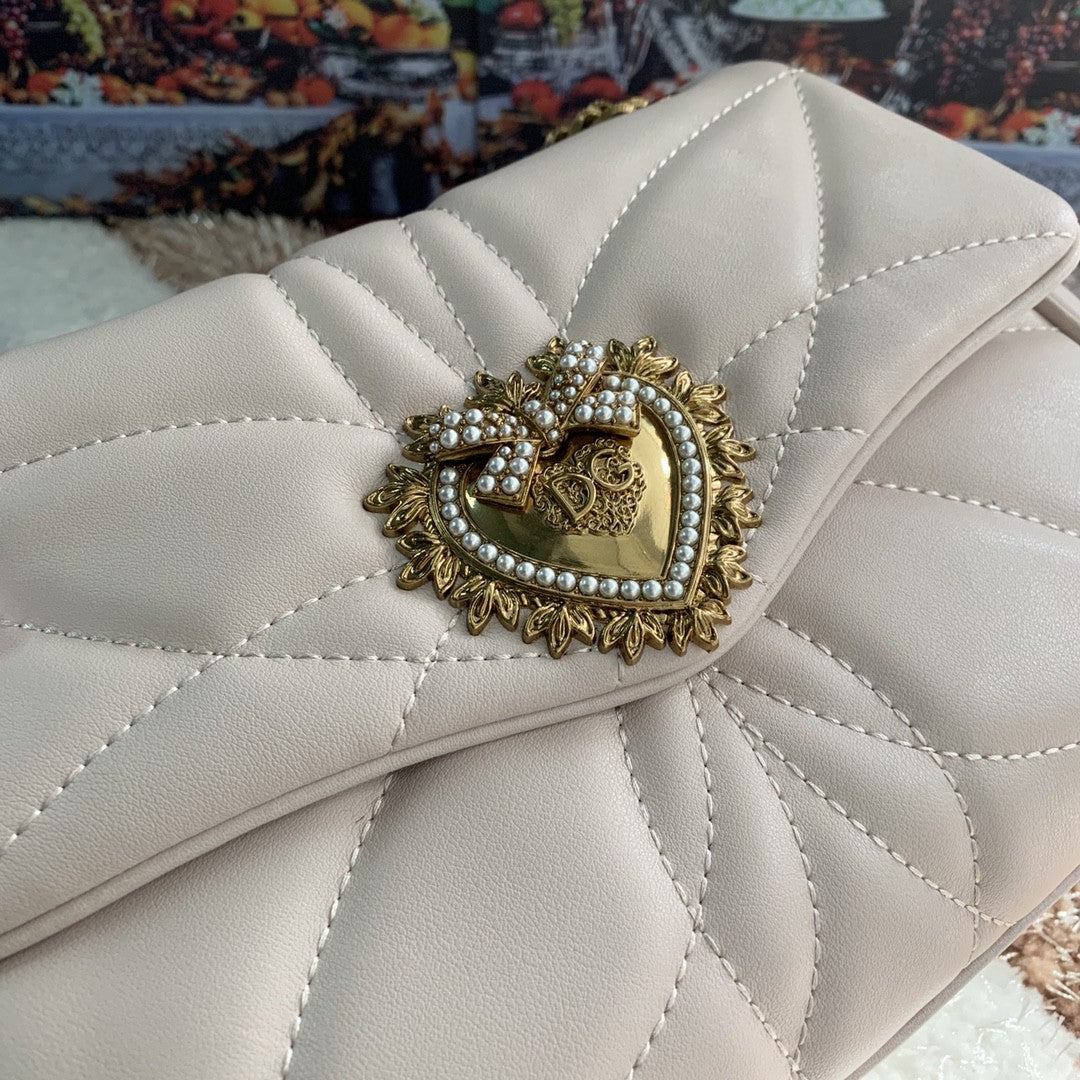 DG MeDiorum Devotion Shoulder Bag In Quilted Nappa White For Women 10.2in/26cm DG