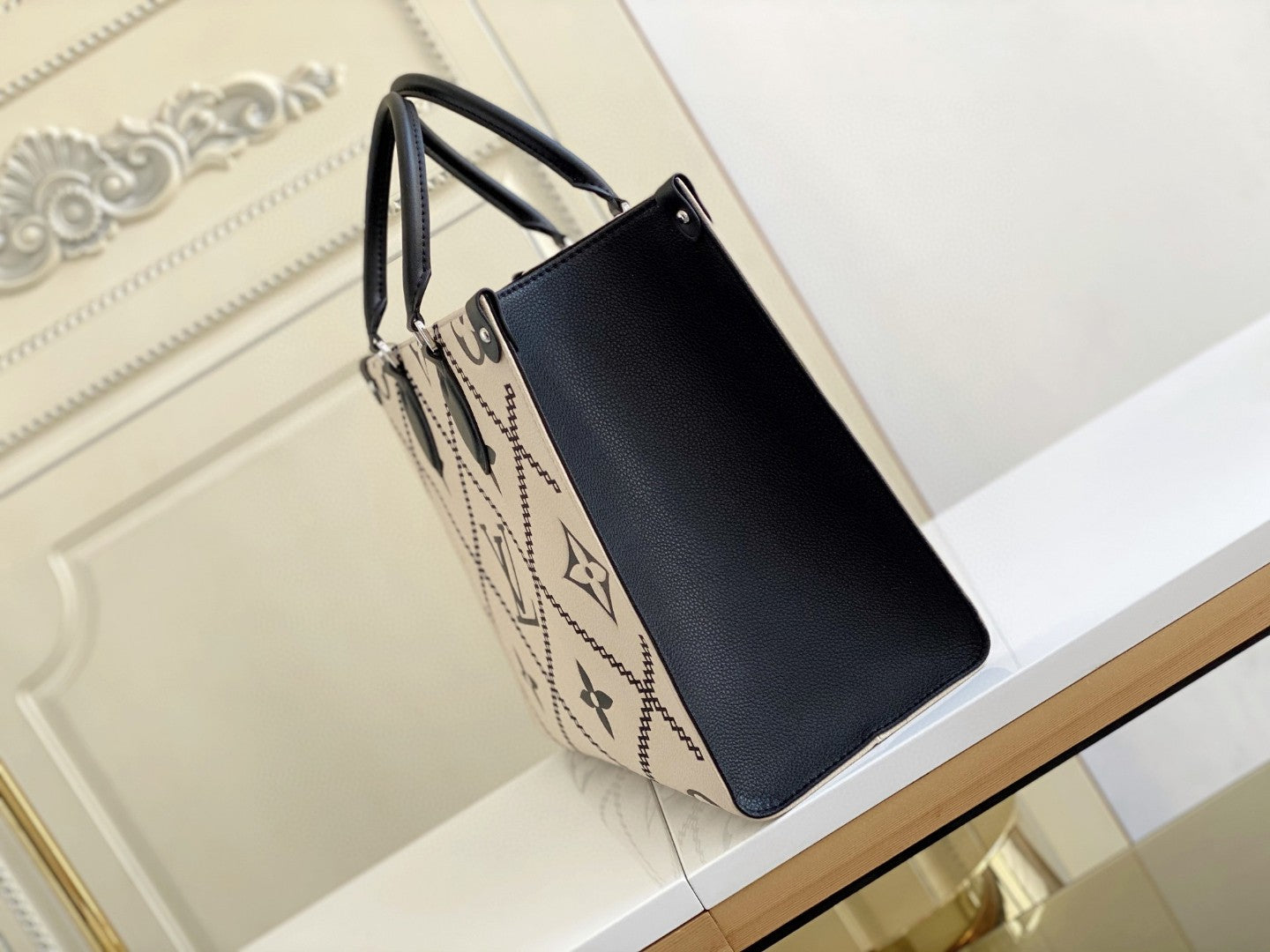 Louis Vuitton Onthego MM Tote Bag Monogram Empreinte CrÃƒÆ’Ã‚Â¨me Beige For Women, Women Handbags, Shoulder Bags And Crossbody Bags 13.8in/35cm Louis Vuitton M46016