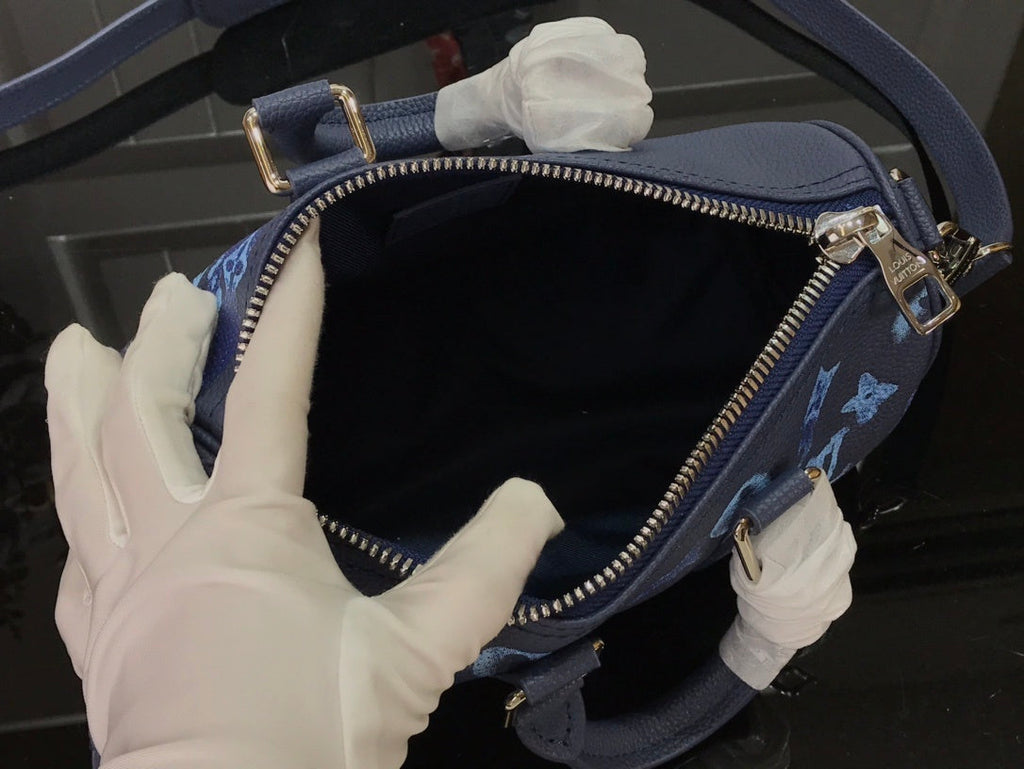 Louis Vuitton Keepall XS Monogram Watercolor Blue Canvas By Virgil Abloh For Men, Bags, Shoulder And Crossbody Bags 8.3in/21cm Louis Vuitton M57844