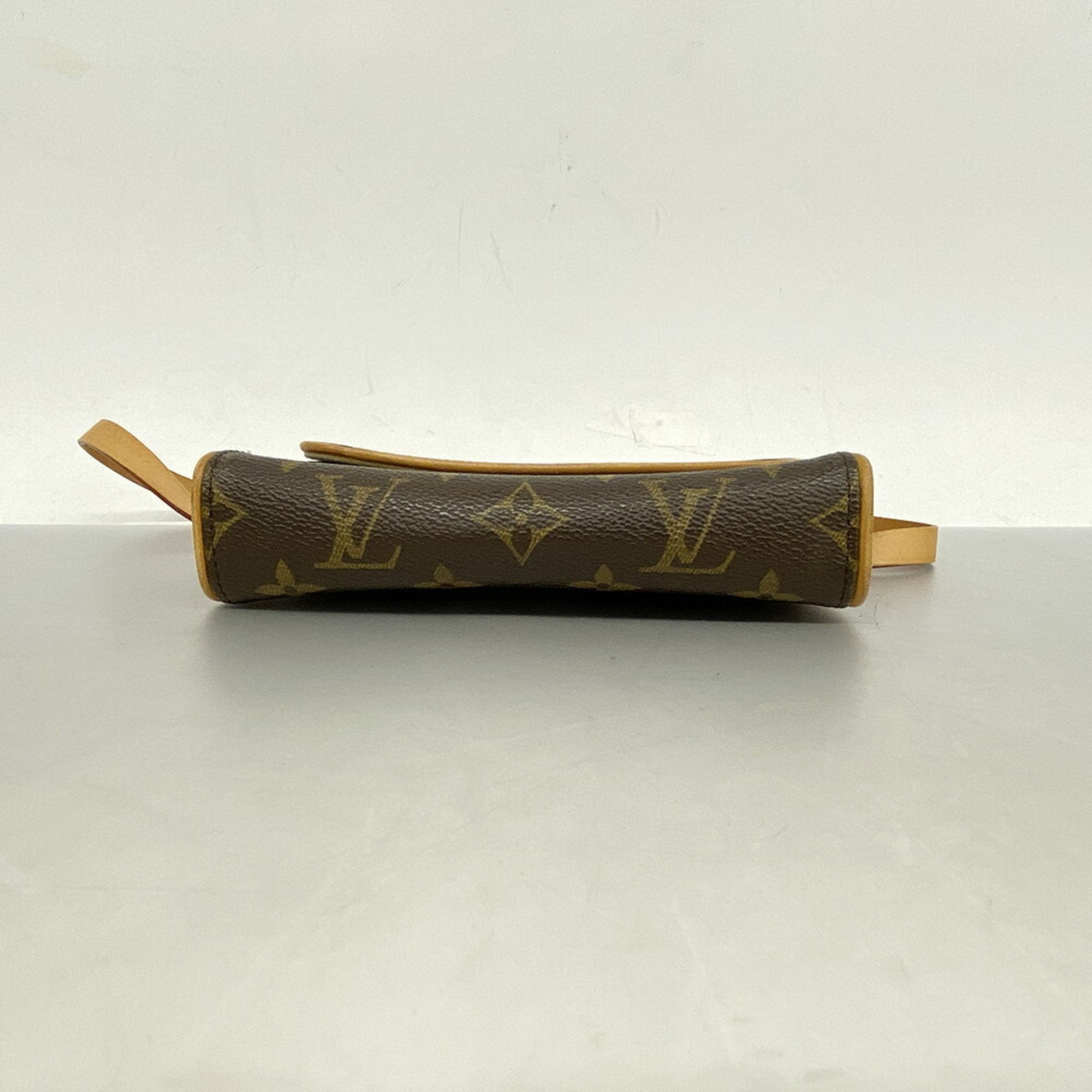 Louis Vuitton Florentine  Canvas Clutch Bag