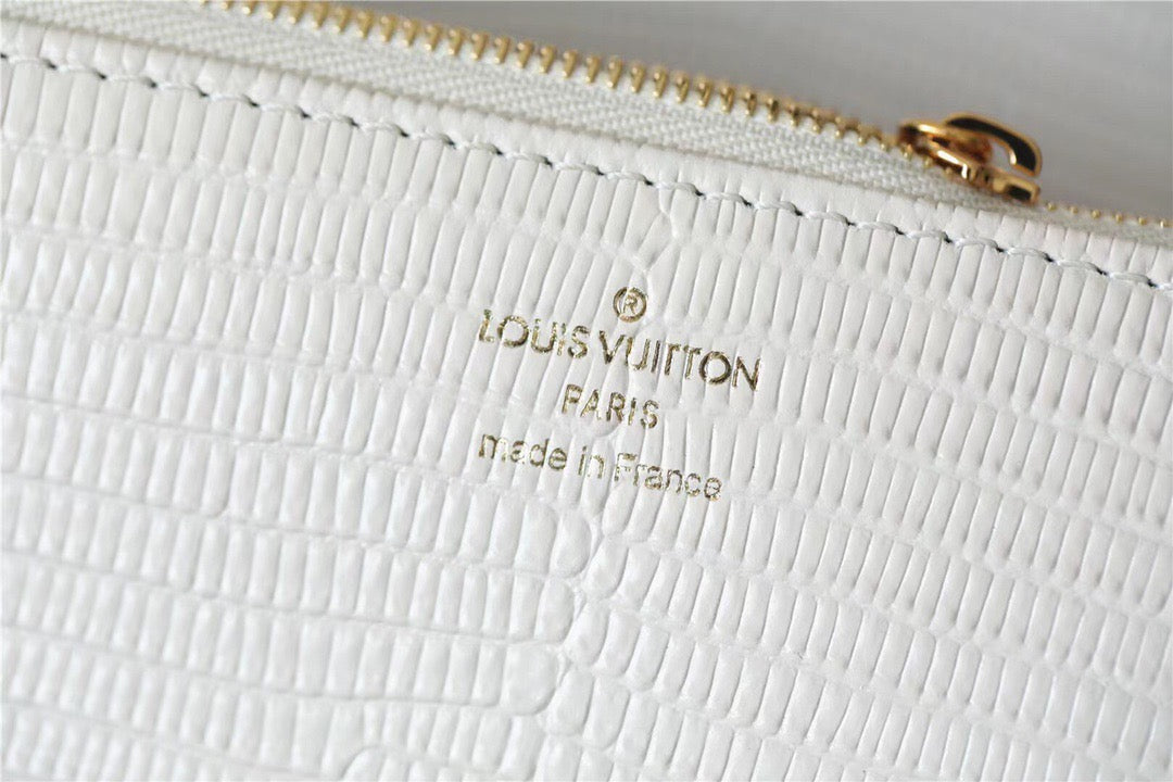 Louis Vuitton Swing Monogram SiLouis Vuittoner For Women,  Shoulder And Crossbody Bags 24cm/9.4in Louis VuittonÃƒâ€šÃ‚Â 