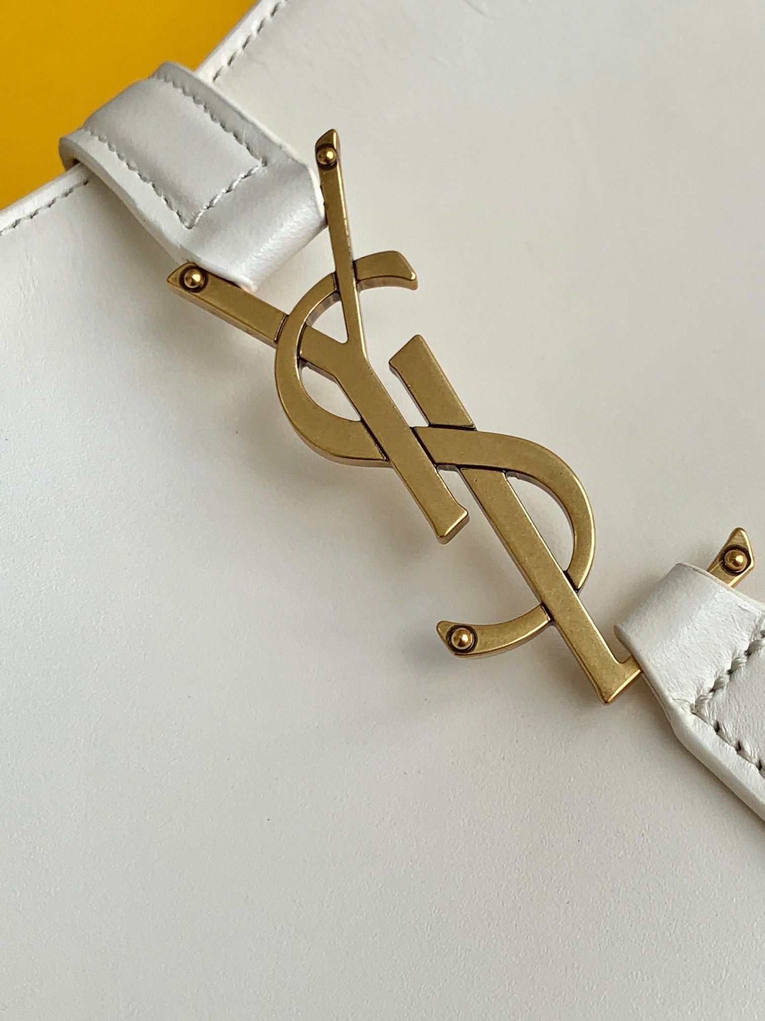 Top Quality LE 5 Ã 7 Hobo Bag White Material For Women 9in/23cm YSL 6572282R20W9207